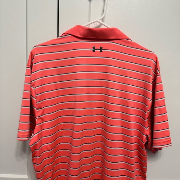 Under Armour Men's Golf Polo Shirt LG Loose Fit Coral Striped 1342082 Heatgear - Picture 6 of 8